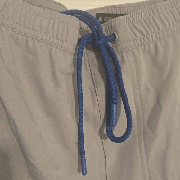 Huk Men's Gray Swim Shorts - Picture 3 of 7
